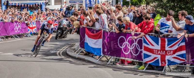 Supporters cheering Bradley Wiggins winning Olympic gold