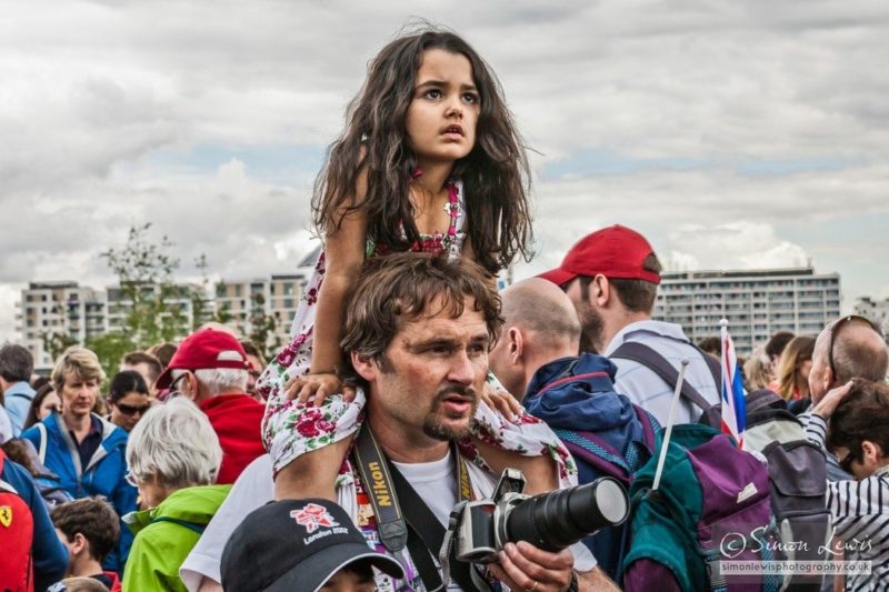 girl on her fathers shoulders London Olympics
