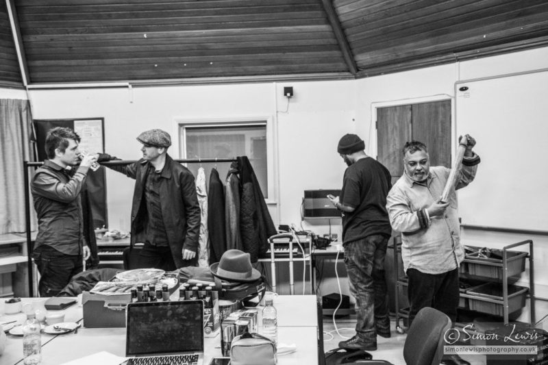 incognito back stage 2016