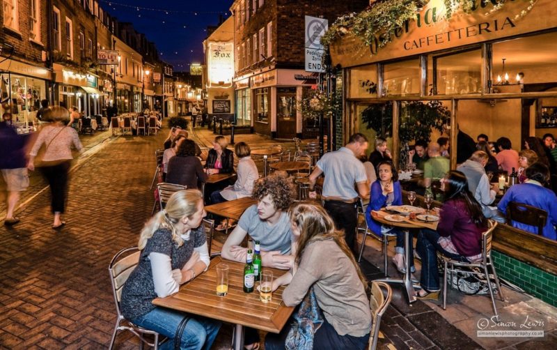 Twickenham church street resturants nightime